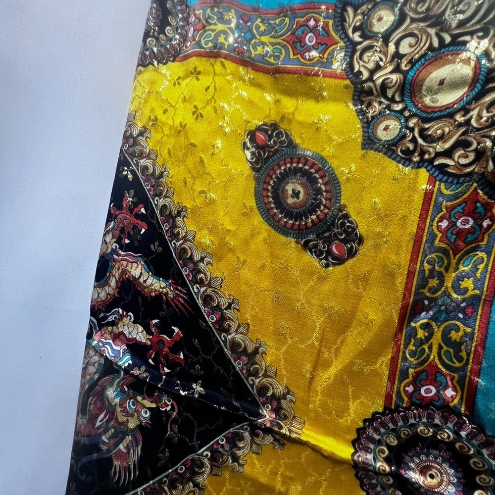 Vintage 34” Silk Scarf Ornate Medallion Baroque Print Yellow Teal Large Square - Picture 2 of 8